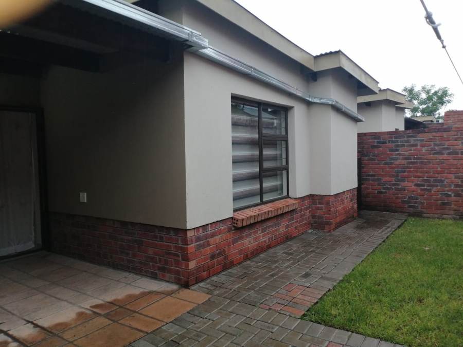 To Let 3 Bedroom Property for Rent in Waterval East North West